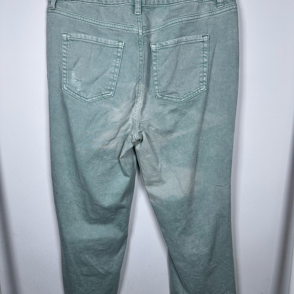 Maurices M Green Jeans Women’s size 14 High Rise Straight Crop Distressed - Picture 3 of 9